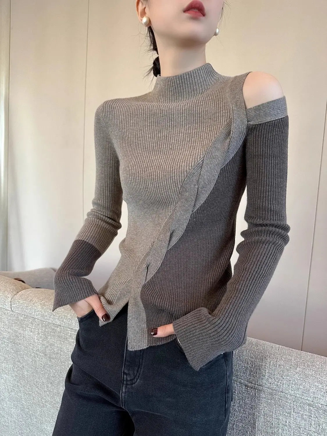 Half Turtleneck Contrasting Sweater Women Autumn Winter New Fashionable Irregular Base Shirt