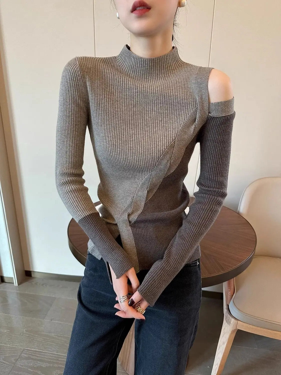 Half Turtleneck Contrasting Sweater Women Autumn Winter New Fashionable Irregular Base Shirt