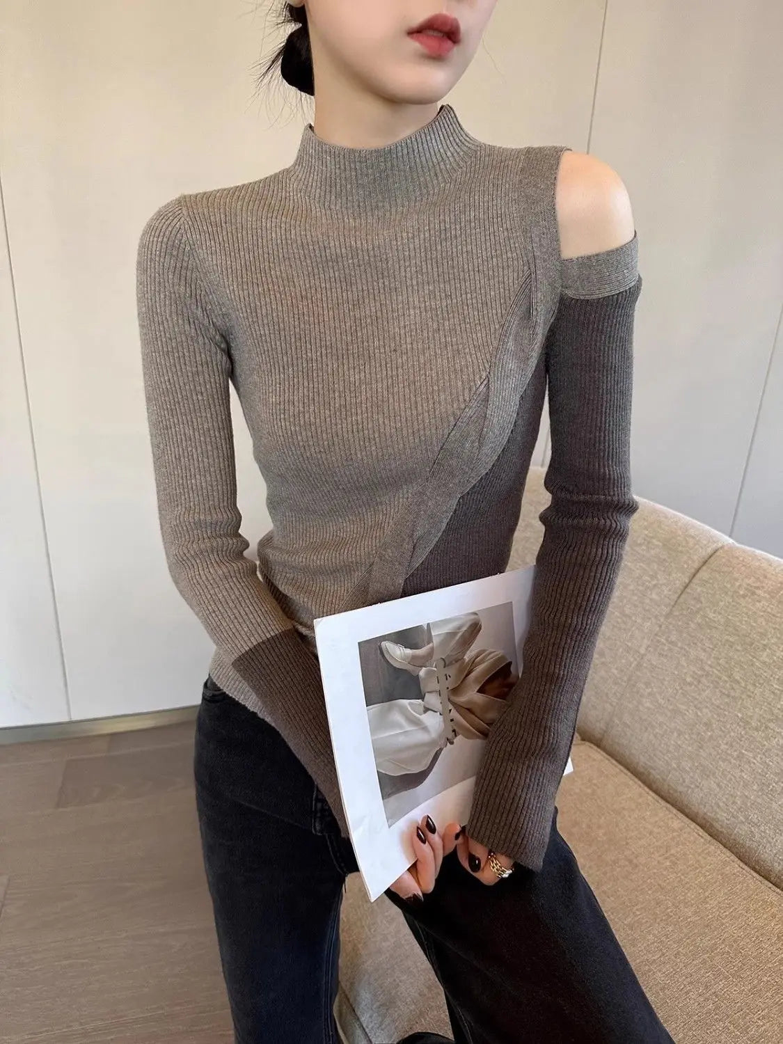 Half Turtleneck Contrasting Sweater Women Autumn Winter New Fashionable Irregular Base Shirt