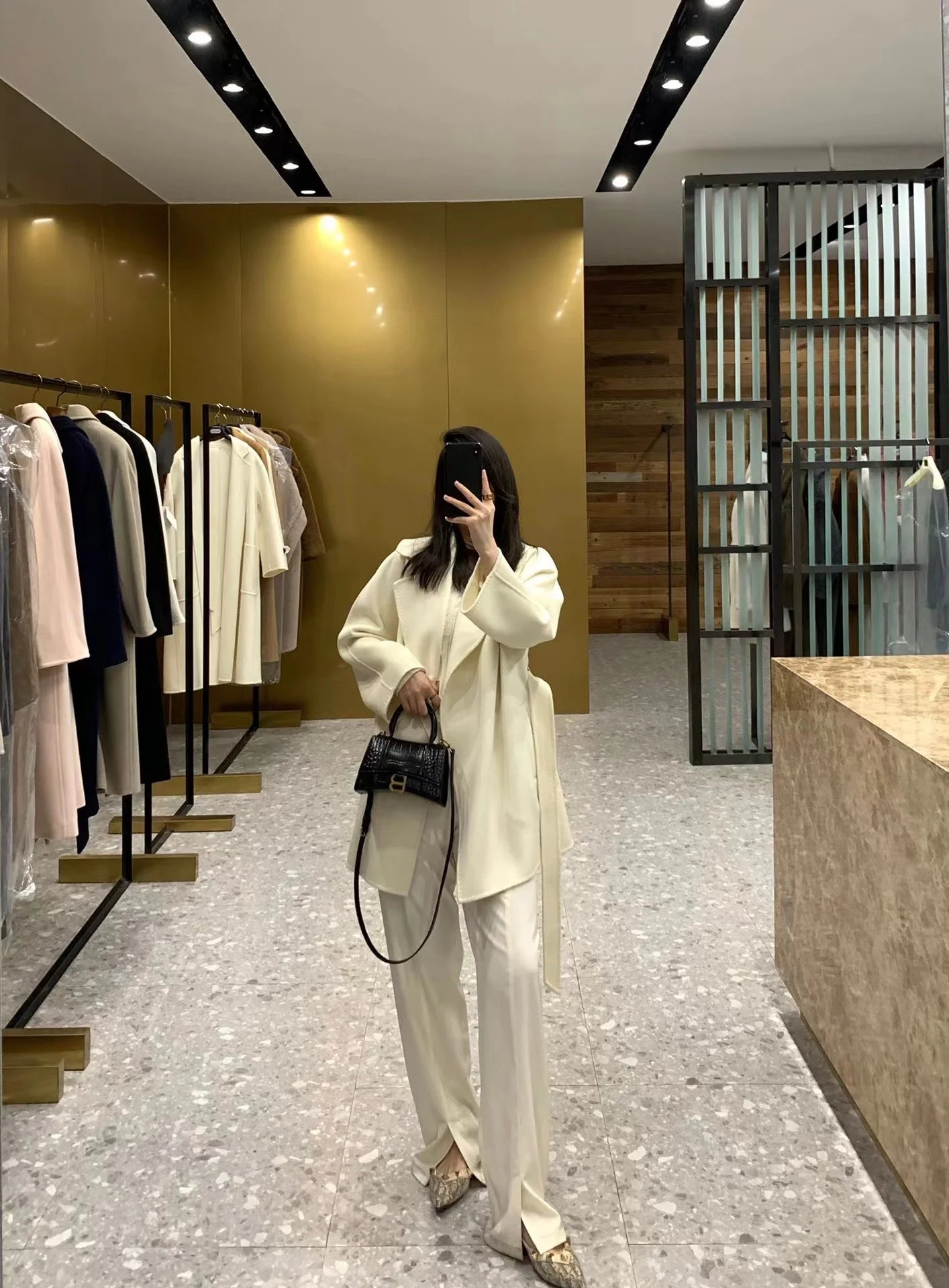 M classic Gas cashmere coat short cashmere cashmere natural water ripple double-sided woolen coat women