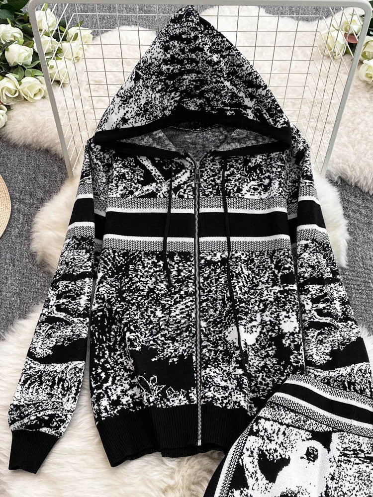 Autumn Winter New Temperament Crew Neck Slim Knit Sweater Loose Trousers Animal Pattern Printed Two-Piece Suit