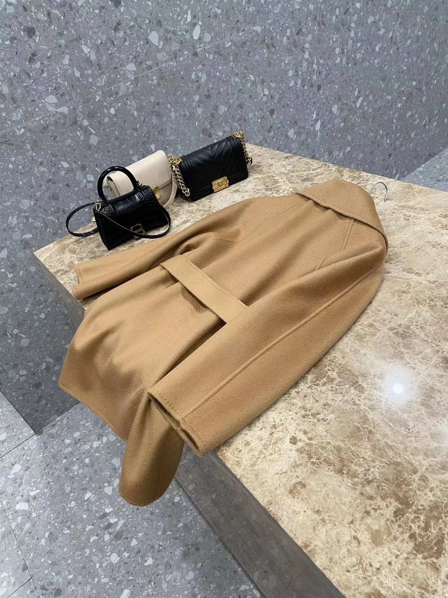 M classic Gas cashmere coat short cashmere cashmere natural water ripple double-sided woolen coat women