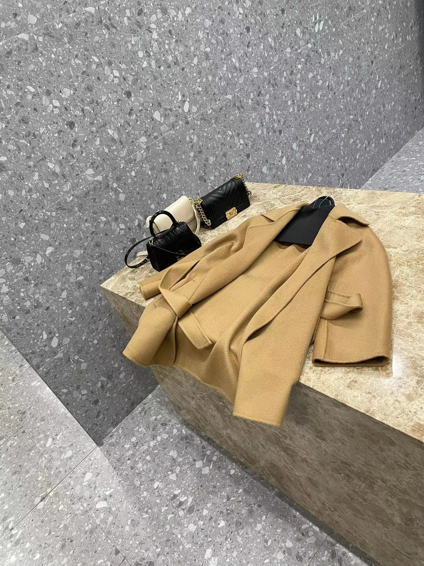 M classic Gas cashmere coat short cashmere cashmere natural water ripple double-sided woolen coat women